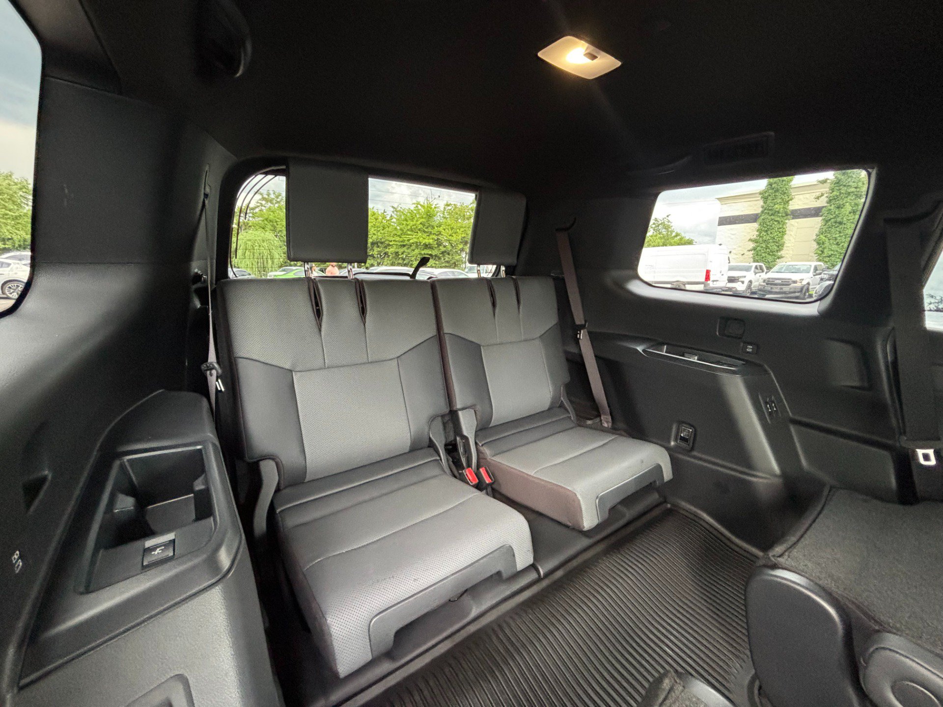 Used 2025 Lexus GX 550 w/ Accessory Package (2T) AWD/4WD image 34