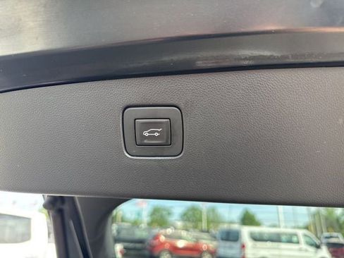 Used 2024 Buick Envista Sport Touring w/ Convenience II Package FWD image 21