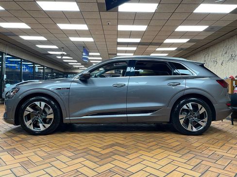 Used 2021 Audi e-tron Premium Plus w/ Premium Plus Package image 6