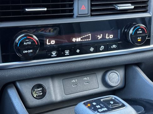 Certified 2024 Nissan Rogue SV image 23