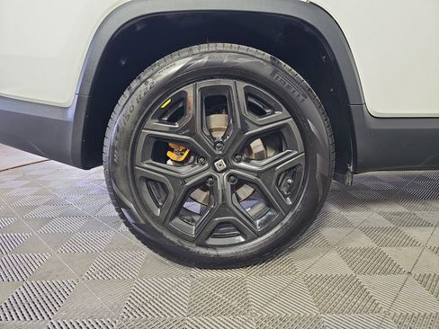 Used 2023 Rivian R1T Adventure image 12