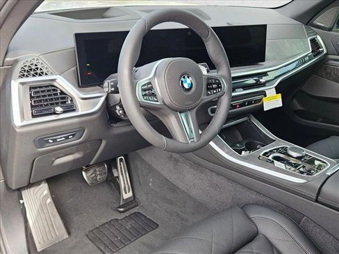 Used 2026 BMW X5 sDrive40i w/ M Sport Package RWD image 9