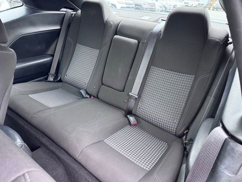 Used 2023 Dodge Challenger SXT image 12