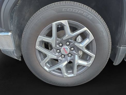 Used 2023 GMC Sierra 1500 SLT w/ SLT Premium Package AWD/4WD image 13