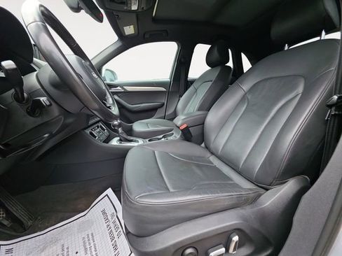 Used 2018 Audi Q3 2.0T Premium w/ Convenience Package AWD/4WD image 9
