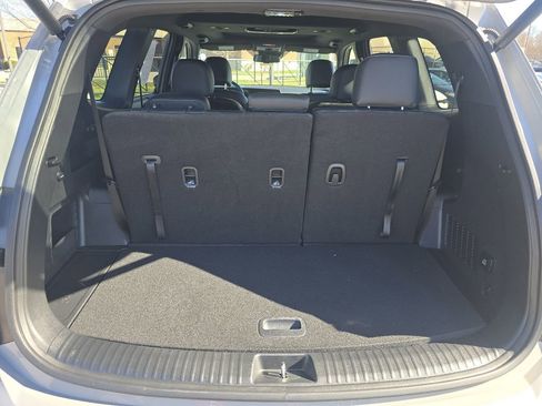Used 2025 Kia Telluride AWD image 18