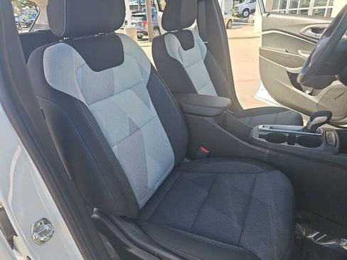 New 2026 Chevrolet Trax LS w/ Driver Confidence Package FWD image 10