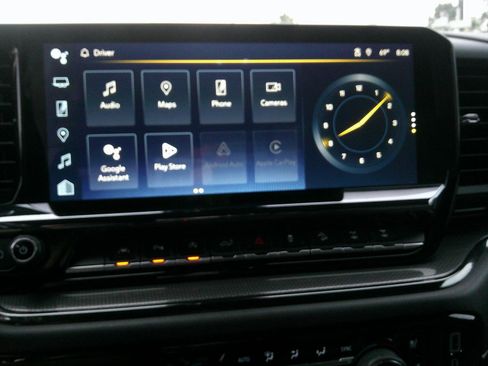 Used 2022 Chevrolet Silverado 1500 ZR2 w/ Technology Package image 21