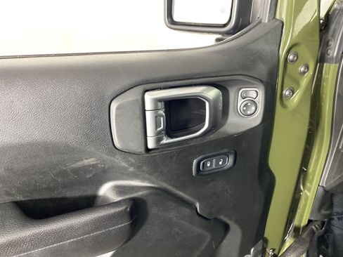 Used 2022 Jeep Wrangler Unlimited Sport AWD/4WD image 13