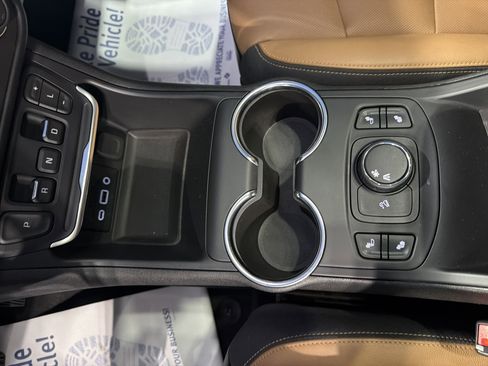 Used 2018 GMC Terrain SLT w/ Preferred Package image 15