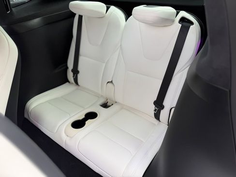 Used 2020 Tesla Model X Long Range image 31