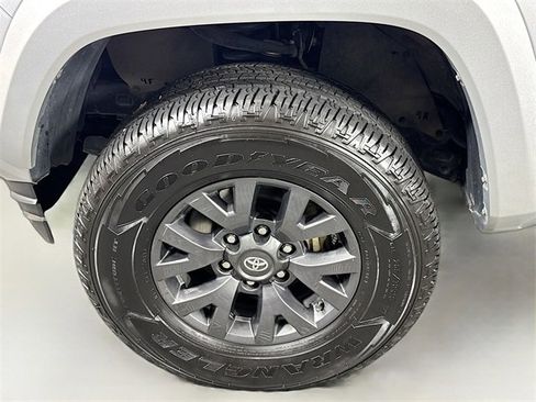 Used 2023 Toyota Tacoma SR5 image 4