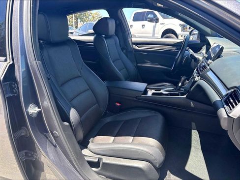 Used 2020 Honda Accord Sport image 10