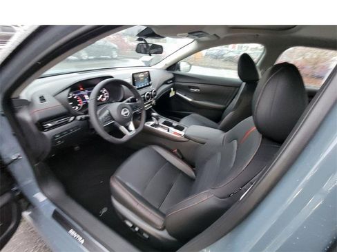 New 2025 Nissan Sentra SR w/ SR Premium Package image 17