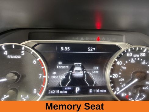 Used 2023 Nissan Rogue SL w/ SL Premium Package image 14