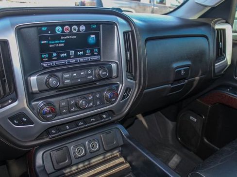 Used 2018 GMC Sierra 3500 SLT w/ Duramax Plus Package image 21