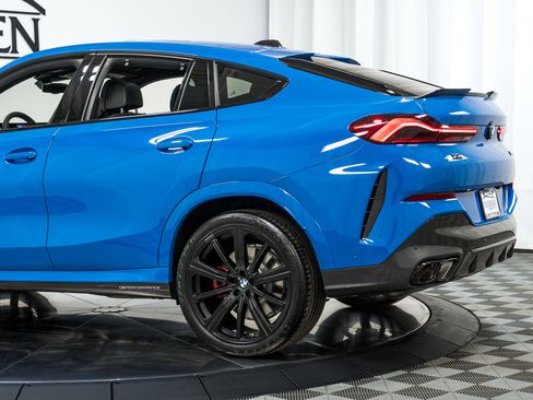 Used 2025 BMW X6 M60i w/ Executive Package image 30