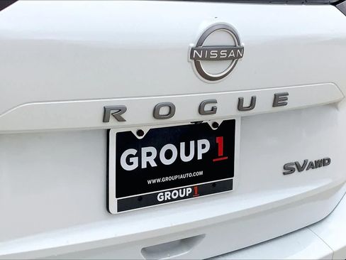 Used 2024 Nissan Rogue SV AWD/4WD image 49
