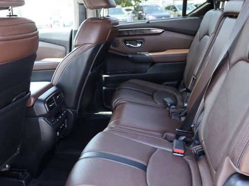 Used 2024 Honda Pilot Elite image 18