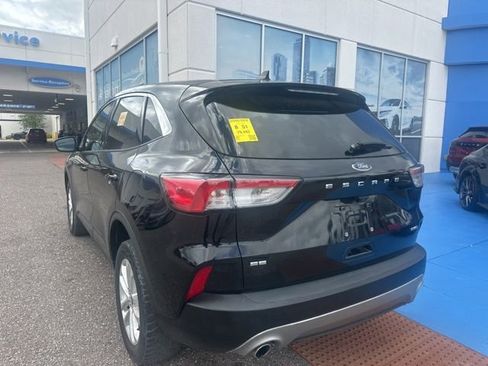 Used 2022 Ford Escape SE w/ Cold Weather Package image 24