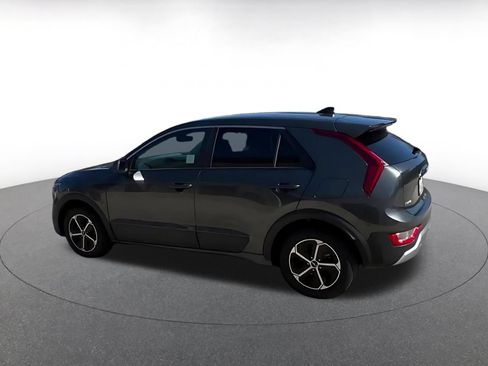 Used 2026 Kia Niro LX FWD image 10