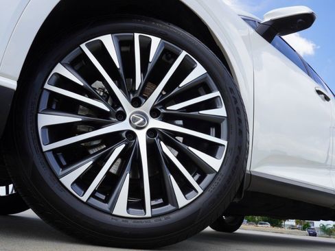 Used 2023 Lexus RX 350 Premium Plus w/ Cold Area Package FWD image 12