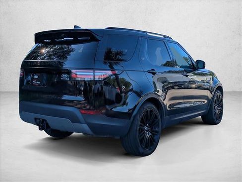 Used 2018 Land Rover Discovery HSE AWD/4WD image 5