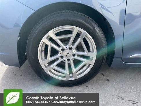 Used 2015 Toyota Sienna L image 27