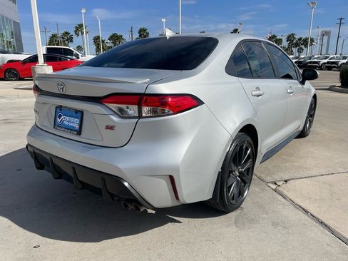 Used 2023 Toyota Corolla SE image 3