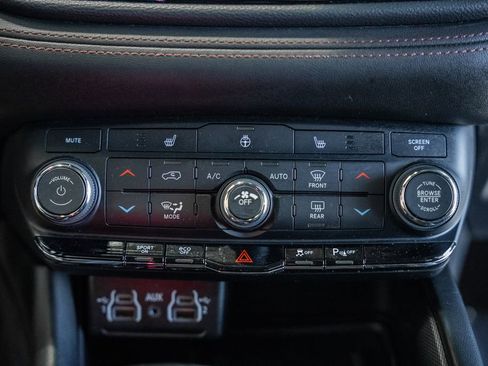 Used 2022 Dodge Durango R/T w/ Blacktop Package image 33