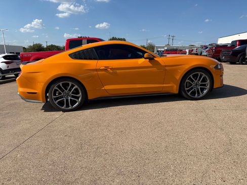Used 2018 Ford Mustang Premium w/ Equipment Group 201A RWD image 8