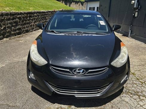 Used 2013 Hyundai Elantra Limited w/ Technology Pkg FWD image 10