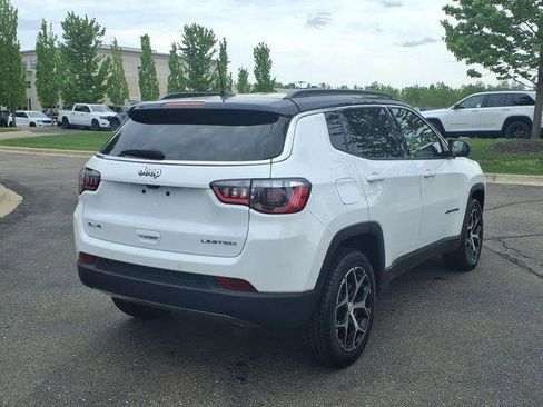Certified 2024 Jeep Compass Limited AWD/4WD image 4