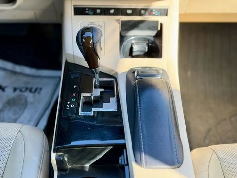 Used 2015 Lexus ES 350 w/ Luxury Package FWD image 23