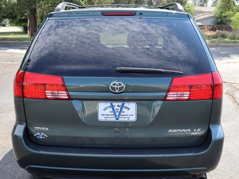 Used 2005 Toyota Sienna LE w/ LE Pkg 4 AWD/4WD image 6