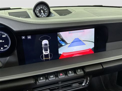 Used 2020 Porsche 911 Carrera S image 23