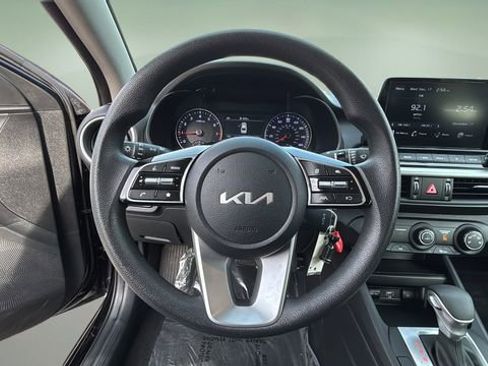 Used 2024 Kia Forte LXS image 11