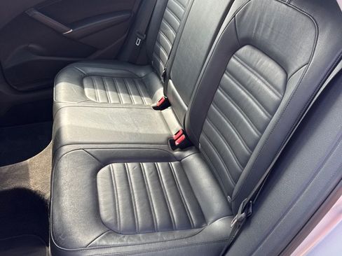 Used 2016 Volkswagen Passat 1.8T SEL Premium FWD image 8