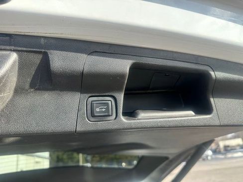 Used 2020 GMC Acadia Denali FWD image 8