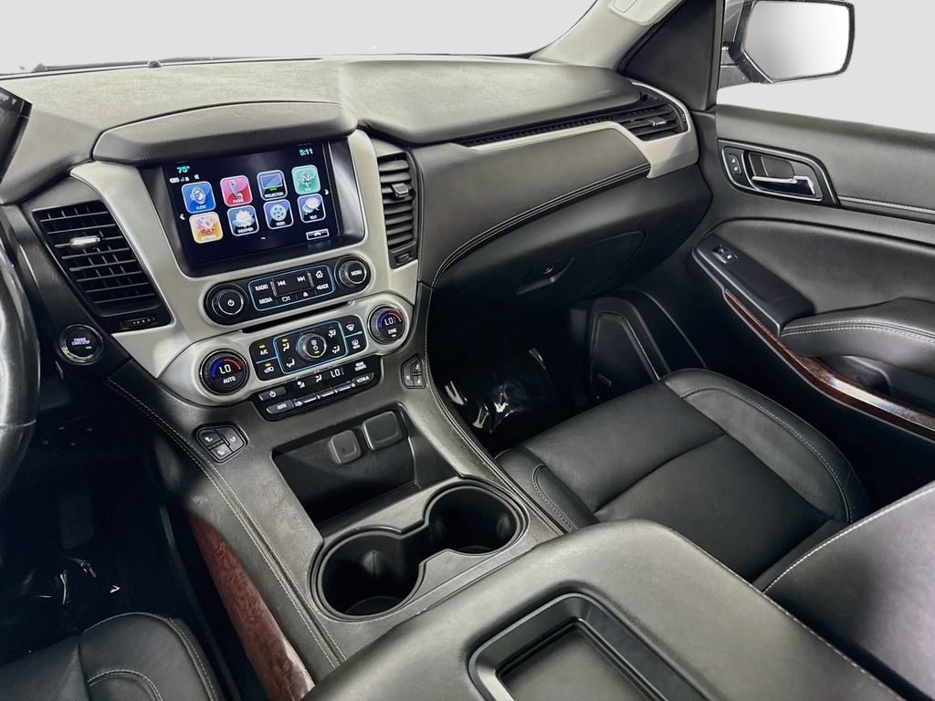 Used 2020 GMC Yukon XL SLT w/ Open Road Package AWD/4WD image 24