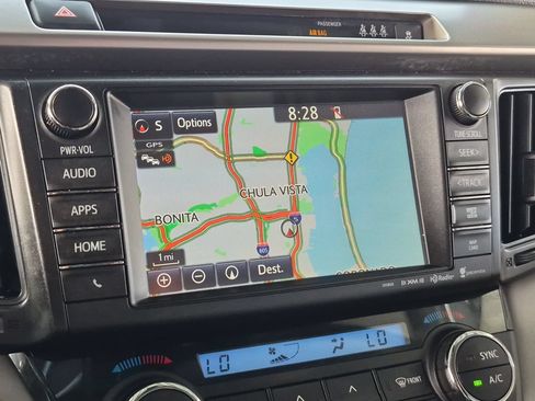 Certified 2018 Toyota RAV4 XLE AWD/4WD image 21