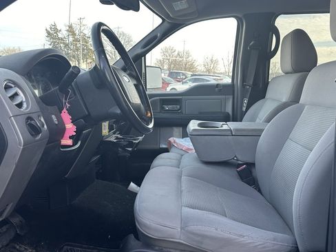 Used 2004 Ford F150 XLT image 9