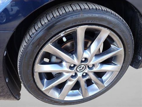 Used 2018 MAZDA MAZDA3 Touring FWD image 7