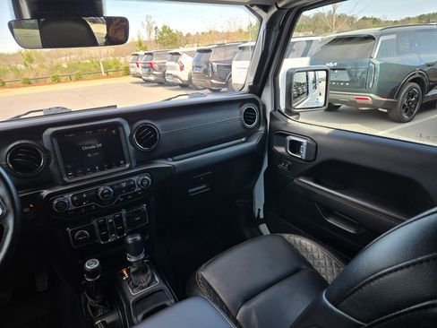 Used 2021 Jeep Wrangler Unlimited Sahara image 11