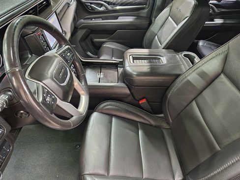 Used 2021 GMC Yukon Denali w/ Denali Ultimate Package AWD/4WD image 31