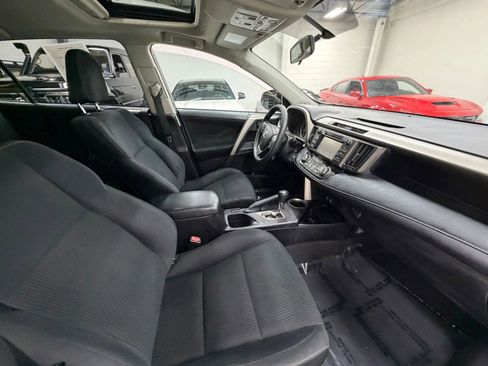 Used 2013 Toyota RAV4 XLE AWD/4WD image 20