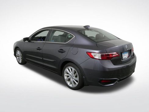 Used 2018 Acura ILX FWD image 5