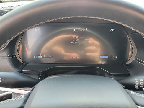 Used 2022 Jeep Grand Cherokee L Limited image 7