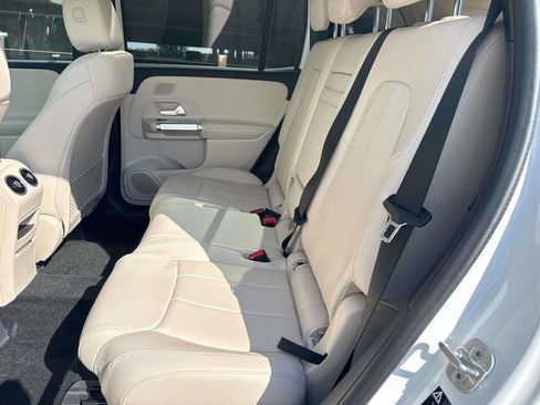 New 2026 Mercedes-Benz GLB 250 image 6