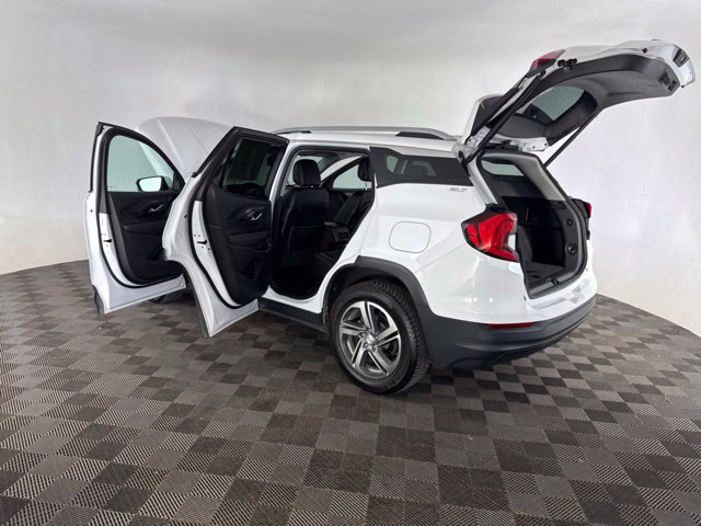 Used 2020 GMC Terrain SLT w/ Preferred Package AWD/4WD image 16